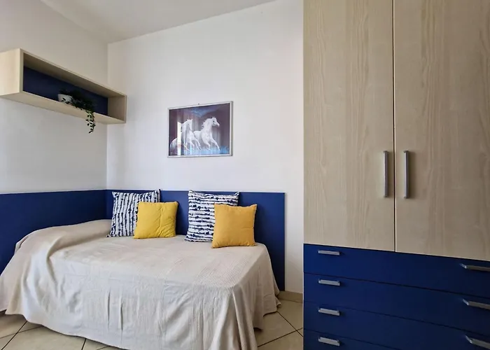 Modern Flat For 8 People With Swimming Pool Appartement Bibione