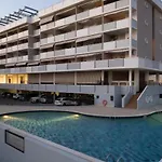 Modern Flat For 8 People With Swimming Pool Apartmán