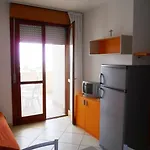 Modern Flat For 8 People With Swimming Pool Apartamento *