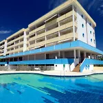 Modern Flat For 8 People With Swimming Pool