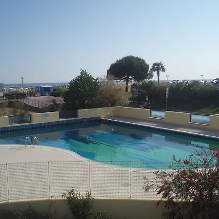 Modern Flat With Swimming Pool Appartement Bibione