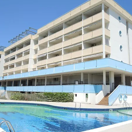 Modern Flat With Swimming Pool