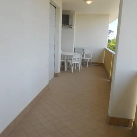Modern Flat For 8 People With Swimming Pool Bibione