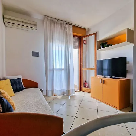 Apartamento Modern Flat For 8 People With Swimming Pool Bibione