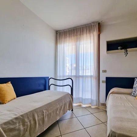 Modern Flat For 8 People With Swimming Pool * Bibione