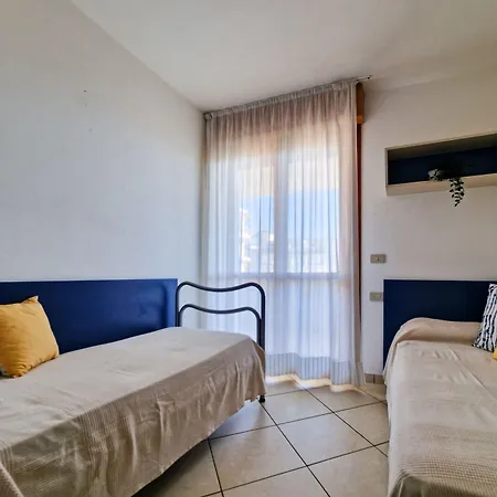 Appartement Modern Flat With Swimming Pool