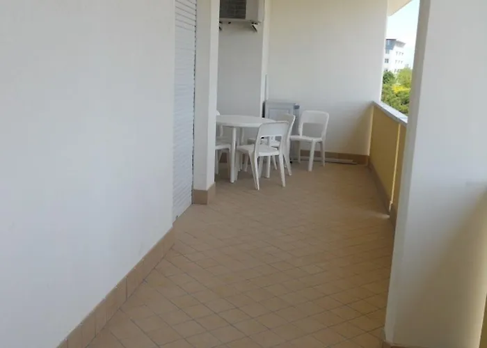 Modern Flat For 8 People With Swimming Pool Bibione