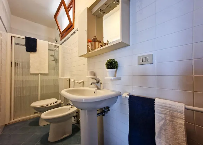 Modern Flat For 8 People With Swimming Pool Apartamento